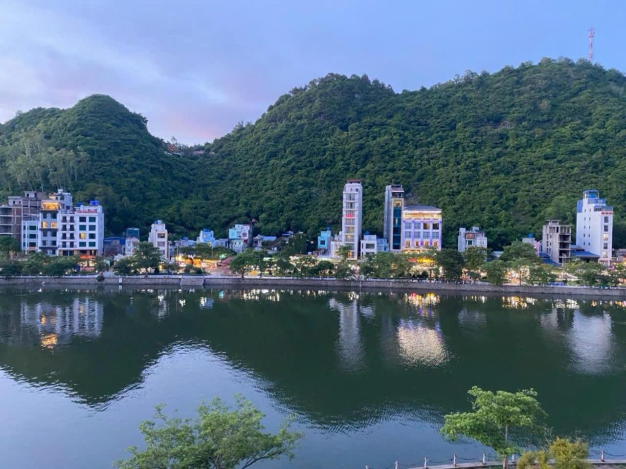 Anh Nhu Hotel Chan Chau Ngoại thất bức ảnh